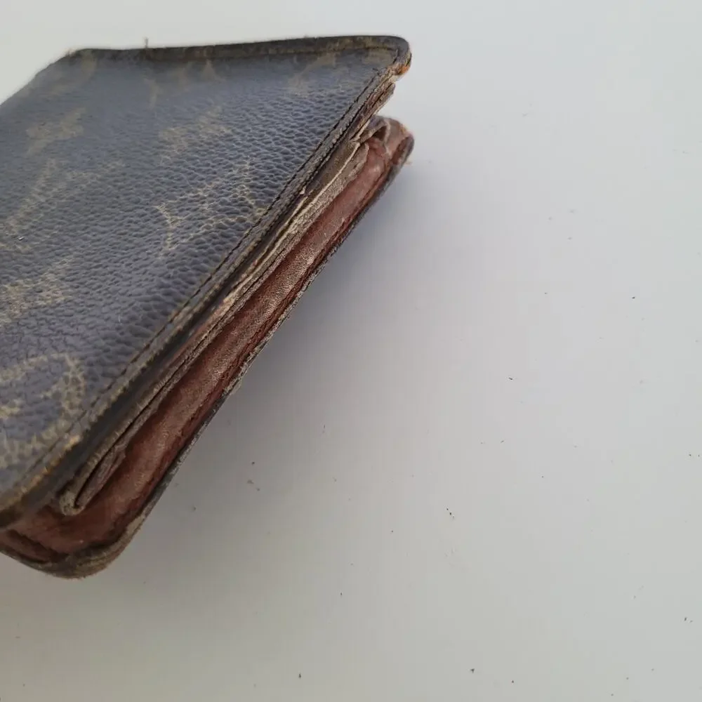 Vintage Louis Vuitton Men's LV Brown Bi-Fold Leather Wallet Monogram Classic 80s